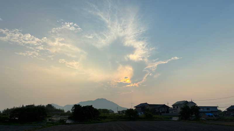 朝日と……　下り〇